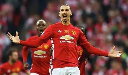 現充滿期待 現充滿期待